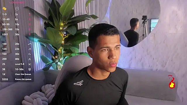 Noah sexhotty online show from July 28, 2026, 2:30 am