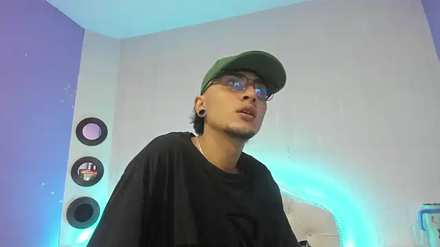 Kayn 420 online show from June 27, 2026, 7:20 pm