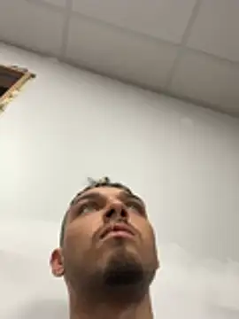 Erick Santos39 online show from June 26, 2026, 3:51 pm