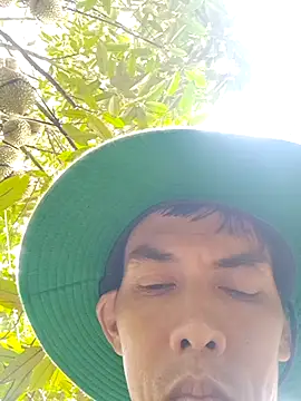 hoang1209 online show from July 27, 2026, 1:01 am