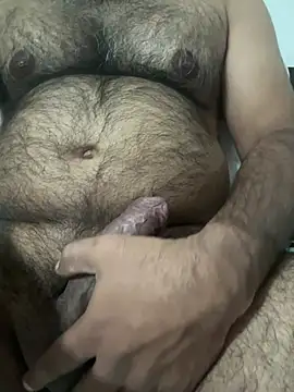 Snapshot of SatBull007 chatting on April 13, 2026, 6:12 pm SatBull007 online show from April 13, 2026, 6:12 pm