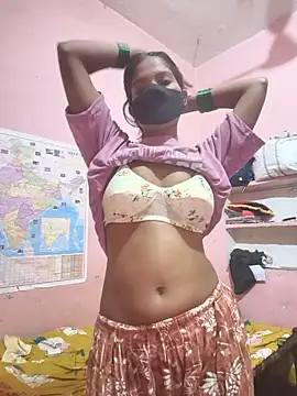 Snapshot of Poonam_ji7 chatting on July 30, 2026, 7:07 am Poonam ji7 online show from July 30, 2026, 7:07 am