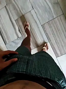 big cock 9inchess online show from July 12, 2026, 5:41 am