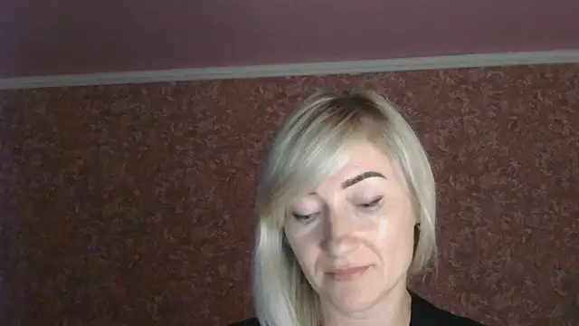 Snapshot of moonlightAnna chatting on July 8, 2026, 11:49 pm moonlightAnna online show from July 8, 2026, 11:49 pm