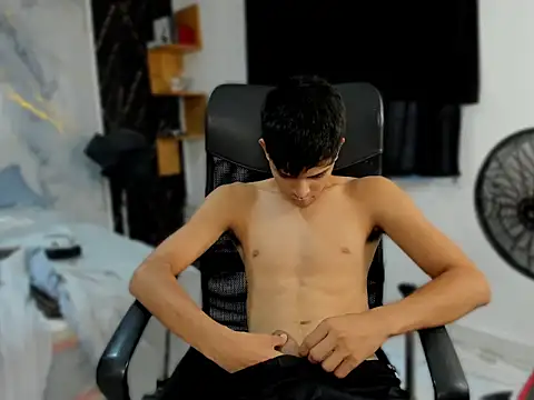 slim dirtyxx1 online show from July 21, 2026, 8:32 pm