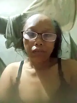 kallie-kiss online show from July 13, 2026, 9:47 pm