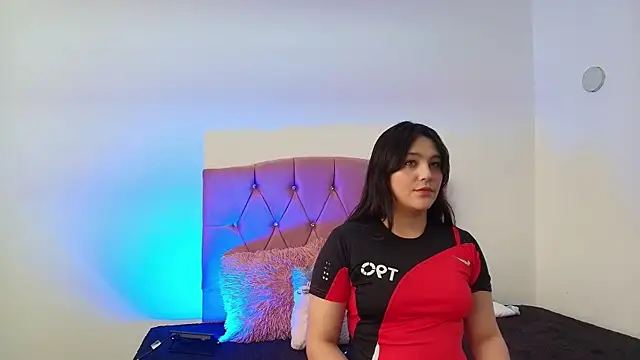Camila  Rivera online show from July 1, 2026, 6:41 pm