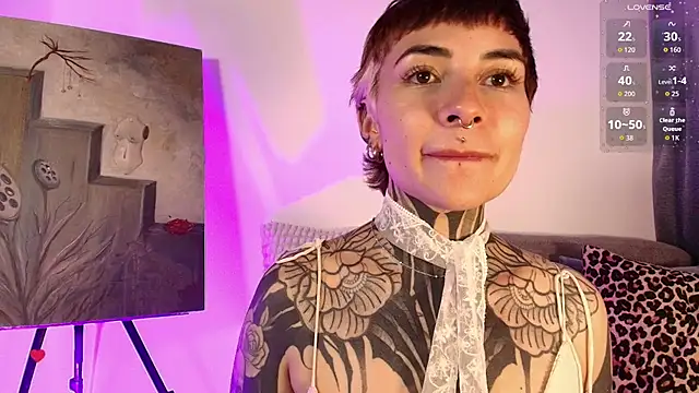 Luana Fiore0 online show from July 21, 2026, 8:43 pm
