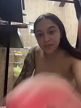 Lilyhotson online show from July 28, 2026, 11:59 pm