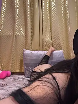 Snapshot of Quen_rima_sexy chatting on July 1, 2026, 10:21 pm Quen rima sexy online show from July 1, 2026, 10:21 pm