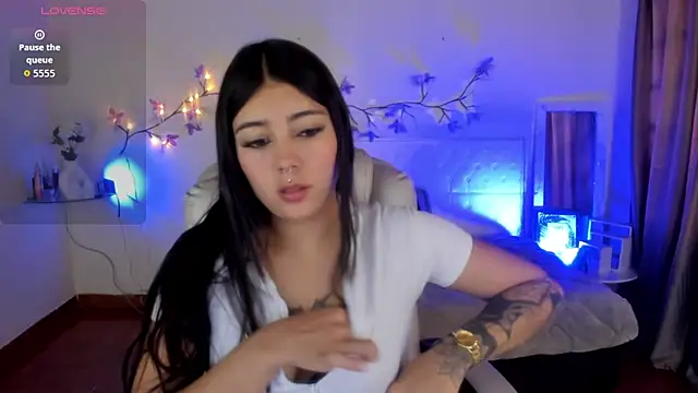 gabriella  live online show from July 23, 2026, 7:43 pm