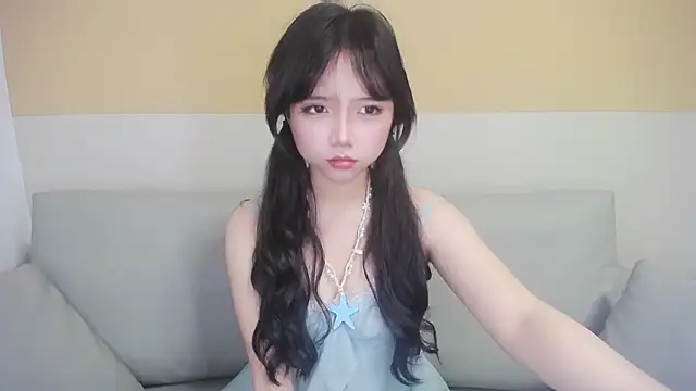 zhen zhen online show from July 4, 2026, 8:10 am