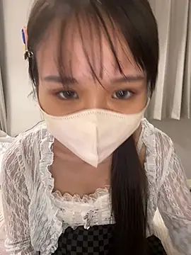 YUNA 033 online show from July 29, 2026, 12:04 pm