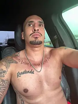 Johnvalderaz1989 online show from July 17, 2026, 2:36 pm