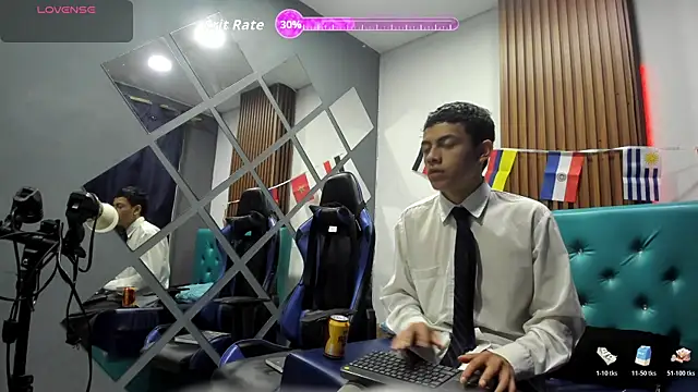 Snapshot of Mike_red chatting on July 8, 2026, 3:30 am Mike red online show from July 8, 2026, 3:30 am