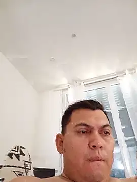 jose-hot15 online show from July 3, 2026, 1:28 pm