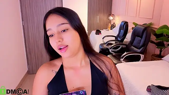 BELLA GAITAN  online show from July 10, 2026, 11:10 am