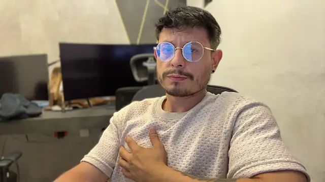 andrewlopezz online show from July 15, 2026, 9:44 pm