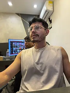 andrewlopezz online show from July 22, 2026, 12:45 am
