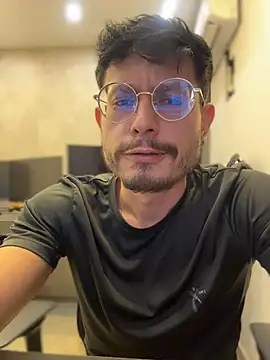 andrewlopezz online show from July 24, 2026, 1:23 am