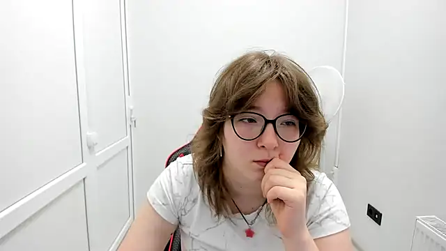 HachiYume online show from July 21, 2026, 6:48 am