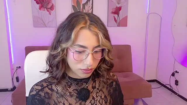 Lily-coopers online show from July 24, 2026, 8:27 pm