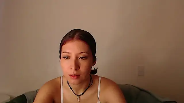 Snapshot of -Ameliee chatting on July 7, 2026, 1:47 pm -Ameliee online show from July 7, 2026, 1:47 pm
