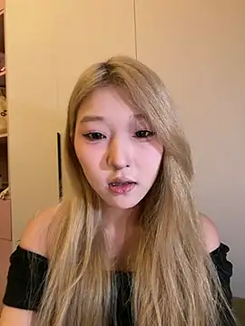 liyiyi- online show from July 6, 2026, 10:55 am