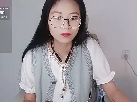 Snapshot of JiaQi-170 chatting on July 8, 2026, 3:45 pm JiaQi-170 online show from July 8, 2026, 3:45 pm