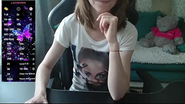 Snapshot of __Alisa__ chatting on July 27, 2026, 3:52 pm Alisa online show from July 27, 2026, 3:52 pm