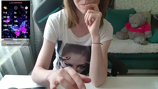 Snapshot of __Alisa__ chatting on July 20, 2026, 11:01 am Alisa online show from July 20, 2026, 11:01 am