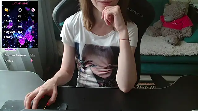 Snapshot of __Alisa__ chatting on July 24, 2026, 4:03 pm Alisa online show from July 24, 2026, 4:03 pm