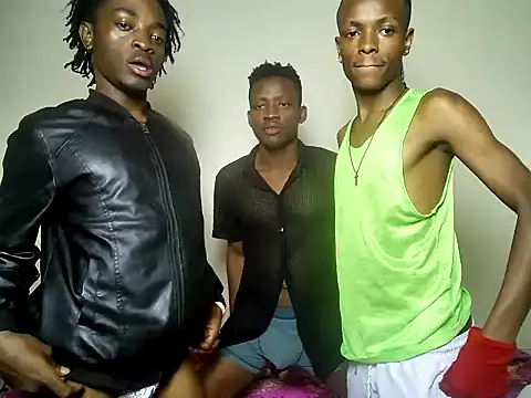 threemanias online show from July 20, 2026, 1:13 am