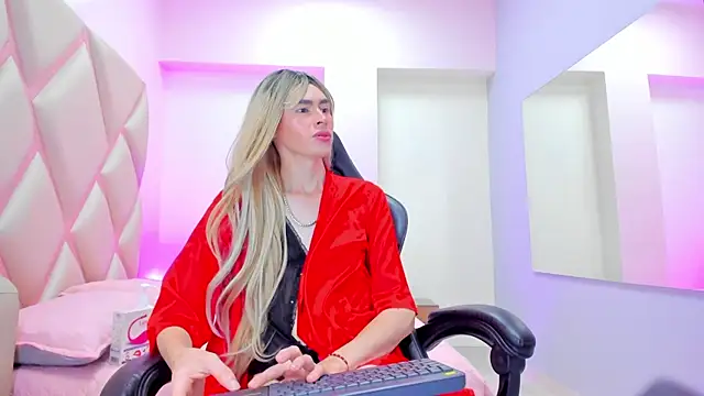 Jade Monroe23 online show from July 8, 2026, 7:58 pm