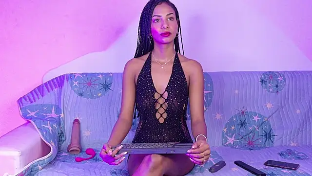 MilaKql online show from July 28, 2026, 4:39 pm