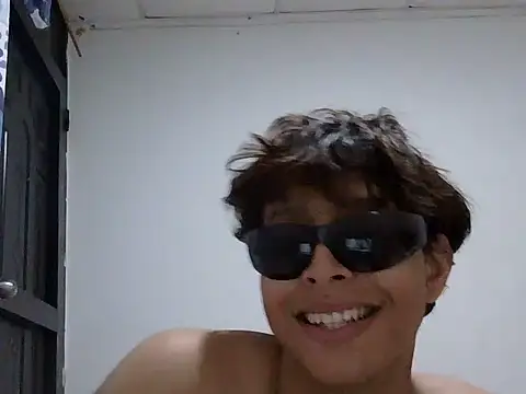 NarcismoXmoon online show from July 24, 2026, 11:56 pm