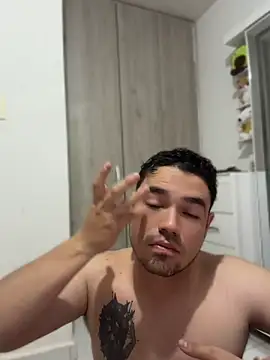 Snapshot of Valentino_ruiz chatting on July 25, 2026, 4:53 am Valentino ruiz online show from July 25, 2026, 4:53 am