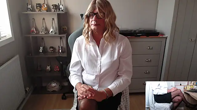 kellysomerset online show from August 1, 2026, 5:16 am