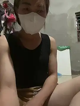quyquy01 online show from July 10, 2026, 3:34 pm