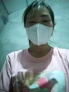 quyquy01 online show from July 9, 2026, 4:28 pm