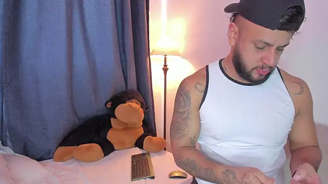 Marcussandscot online show from July 15, 2026, 2:13 pm