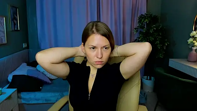Snapshot of Kira_Miragee chatting on July 23, 2026, 12:57 am Kira Miragee online show from July 23, 2026, 12:57 am