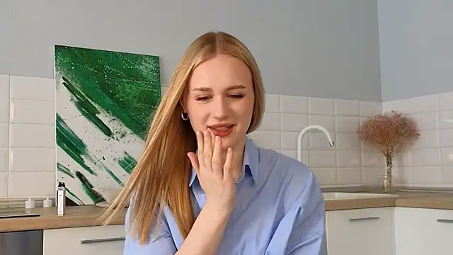 Snapshot of HanneloreChemell chatting on July 10, 2026, 5:07 am HanneloreChemell online show from July 10, 2026, 5:07 am