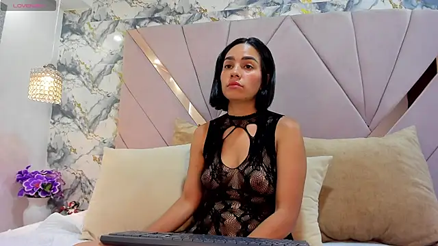 victoria darkova online show from July 24, 2026, 12:45 pm