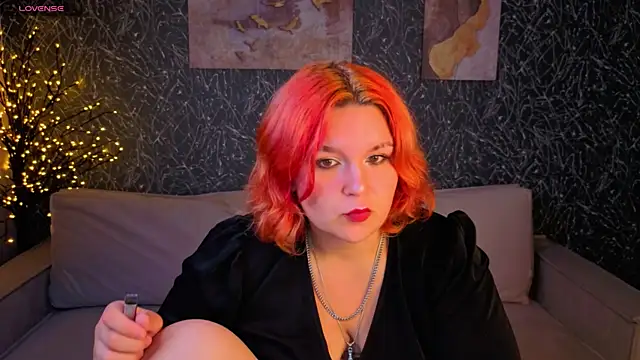 Emma Davise online show from July 29, 2026, 12:43 am