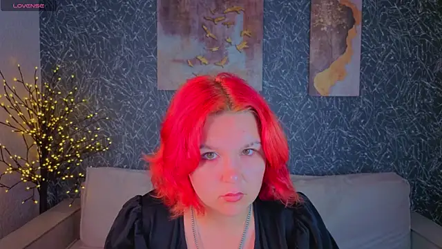 Emma Davise online show from July 15, 2026, 2:07 am