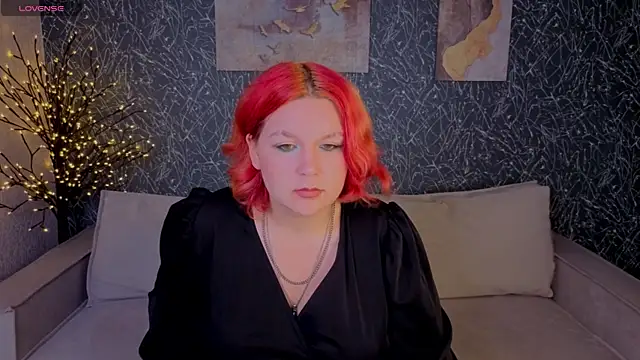 Emma Davise online show from July 22, 2026, 1:07 am