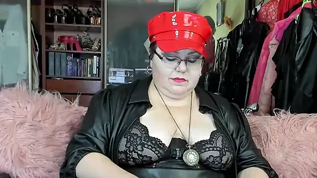 Snapshot of KaryQueen chatting on February 15, 2025, 5:28 pm KaryQueen online show from February 15, 2025, 5:28 pm