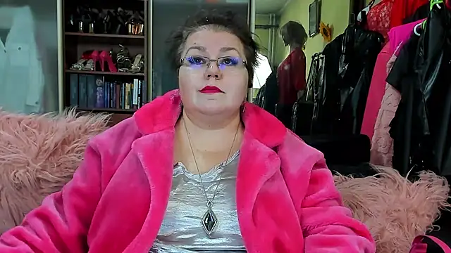 Snapshot of KaryQueen chatting on February 22, 2025, 5:02 pm KaryQueen online show from February 22, 2025, 5:02 pm