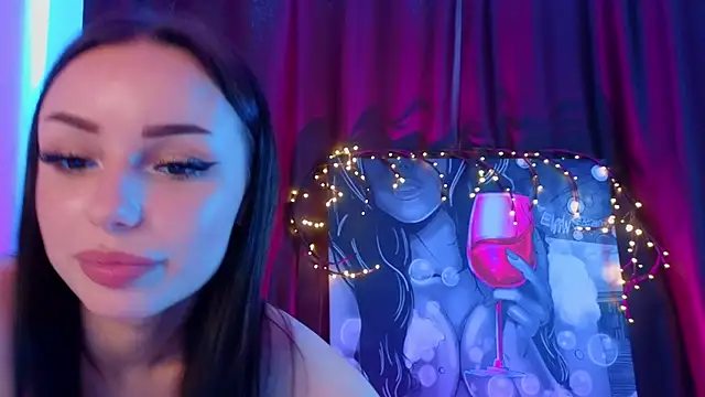 MayaPratt online show from July 26, 2026, 8:32 am